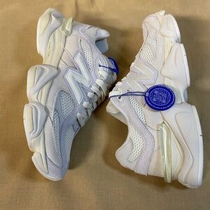 New Balance 9060 Women’s / Men’s Cream Mesh Sneakers